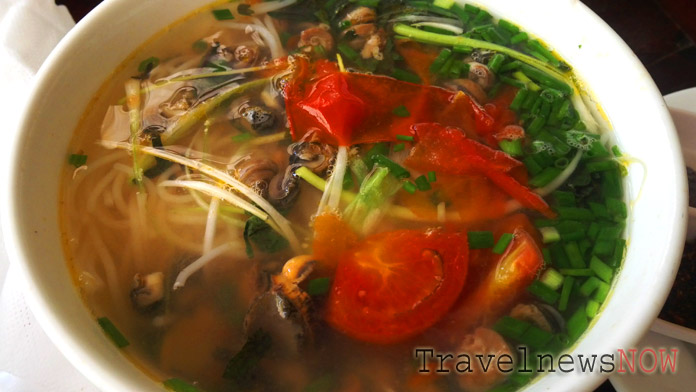 Vermicelli soup with small snails