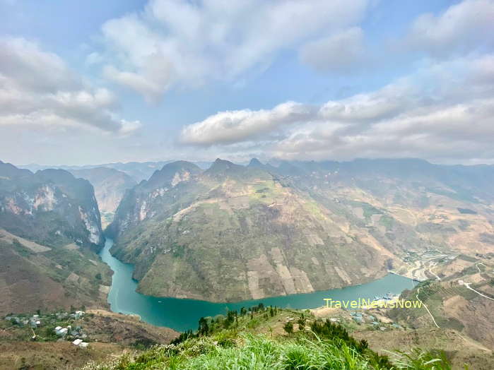 The Nho Que River at the base of the Ma Pi Leng Pass in Meo Vac, Ha Giang, Vietnam