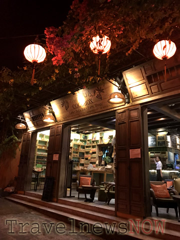 Shops in the Old Town of Hoi An at night