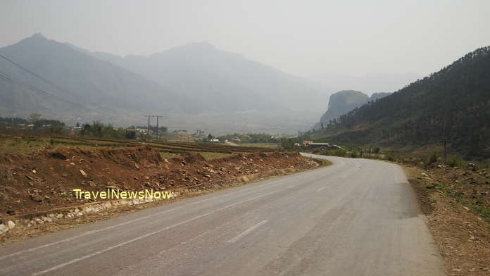 Breathtaking landscape on bike tours through Lai Chau Province Vietnam