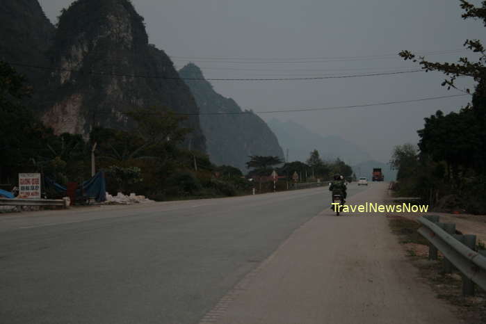 Spectacular road 1A between Hanoi and Lang Son