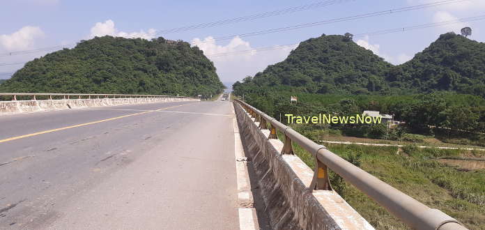 Ho Chi Minh Road running on the edge of Cuc Phuong National Park in Hoa Binh Province where we can travel to Cuc Phuong from Thanh Hoa, Hoa Binh or Hanoi