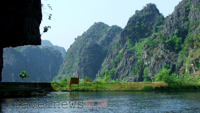 Tam Coc Mountains, Ninh Binh, Vietnam