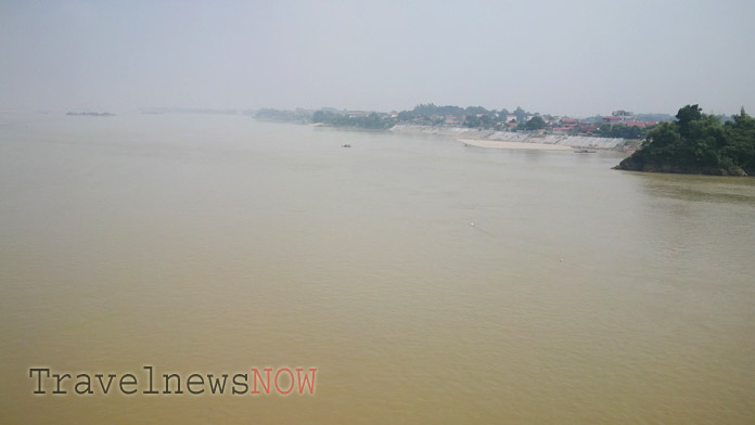 View of the Da River and Red River from the Trung Ha Bridge