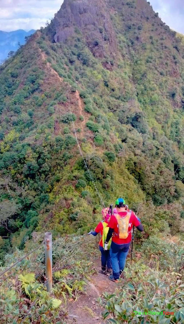 The Dinosaur Backbone on the Ta Xua Mountain, Yen Bai