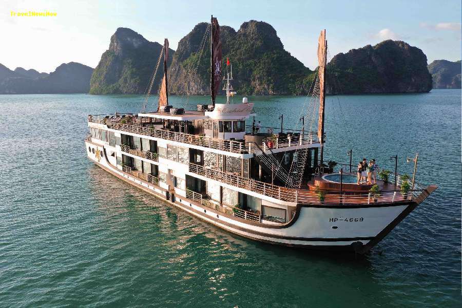 Orchid Classic Cruises Lan Ha Bay
