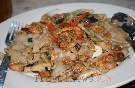 Fried noodle with prawn